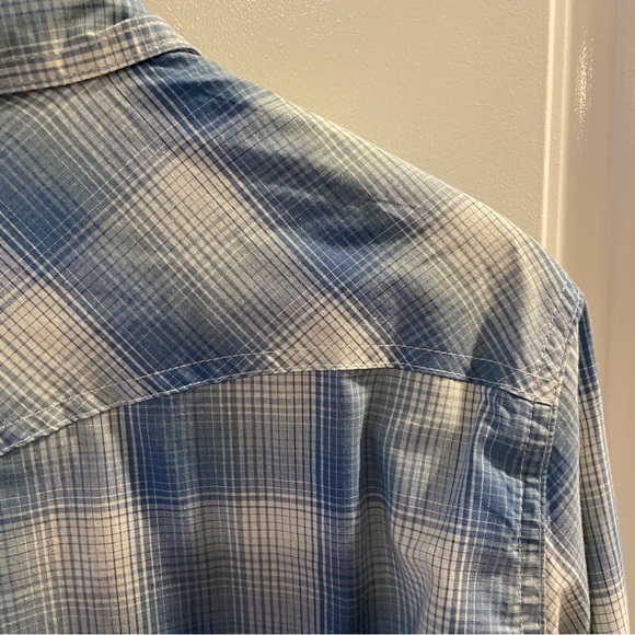 NWT Wrangler Blue/White Women's Long Sleeve Western Shirt, XXL - Picture 6 of 9